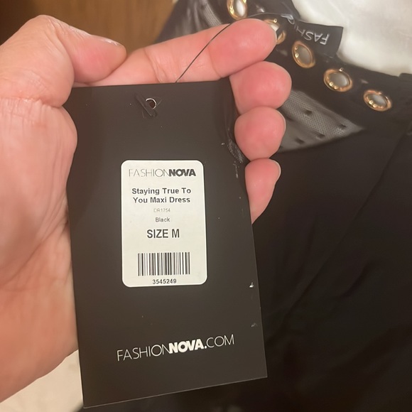 Brand New Long  fashion nova dures - Picture 9 of 9